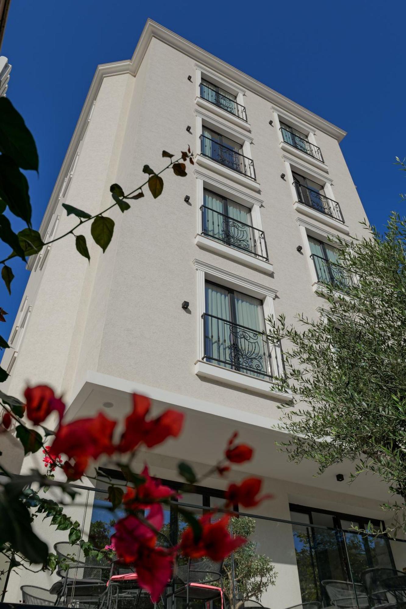 Hotel Central فلورا المظهر الخارجي الصورة